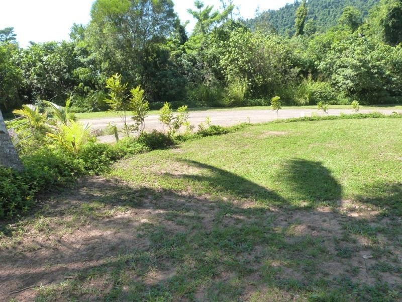 13 Frizelle Road, Bingil Bay QLD 4852