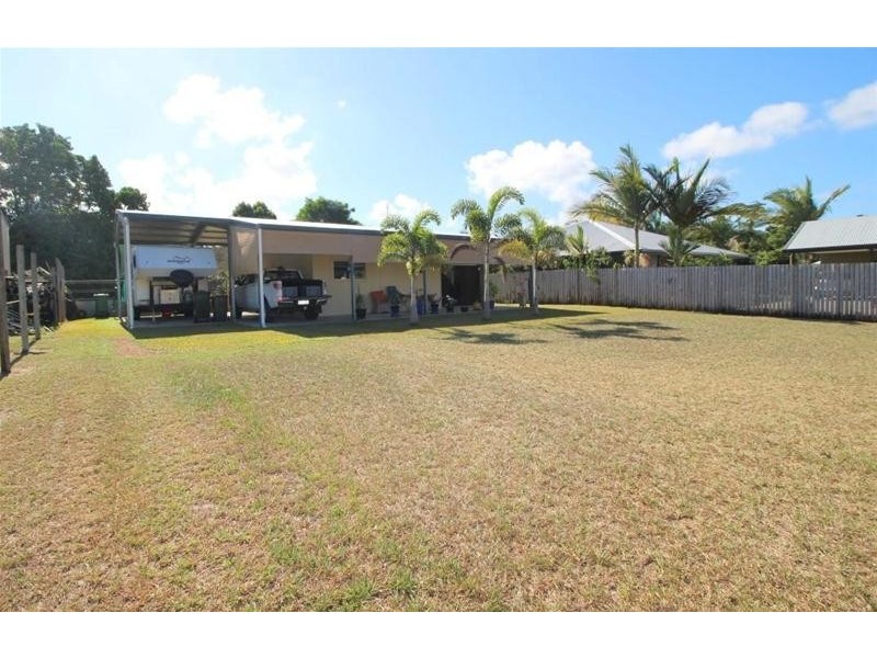 10 Nivosa Court, Mission Beach QLD 4852