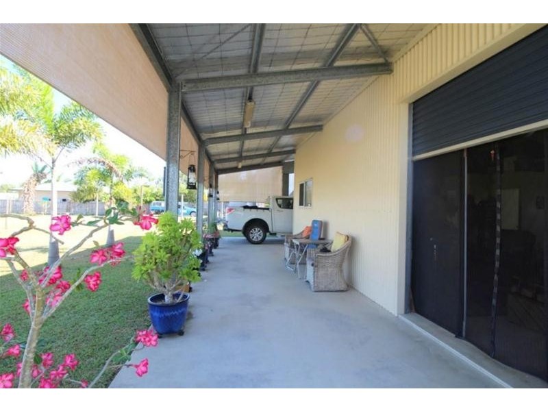 10 Nivosa Court, Mission Beach QLD 4852