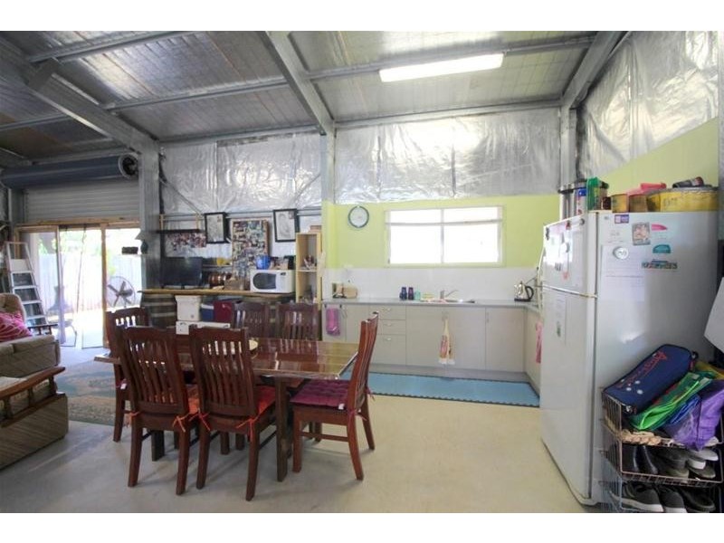 10 Nivosa Court, Mission Beach QLD 4852