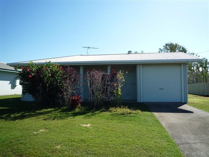 57 Taylor Street, Tully Heads QLD 4854
