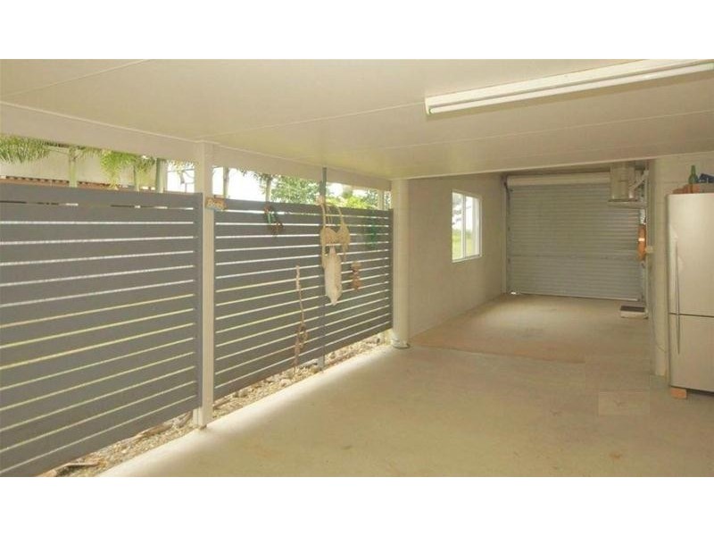 57 Taylor Street, Tully Heads QLD 4854