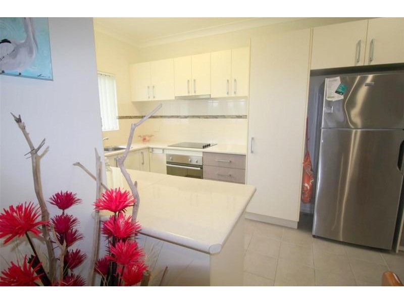 57 Taylor Street, Tully Heads QLD 4854