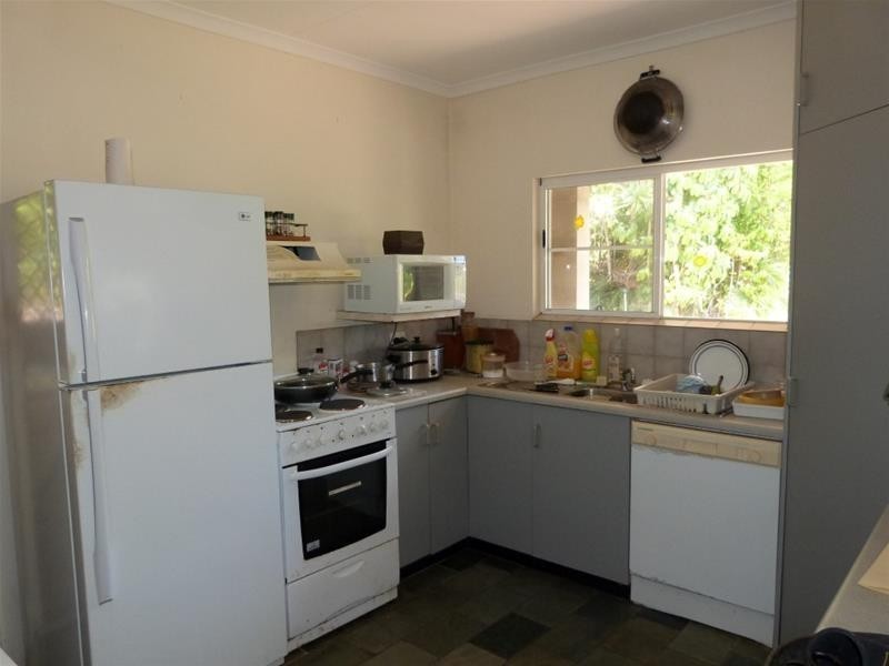 75 Cutten Street, Bingil Bay QLD 4852