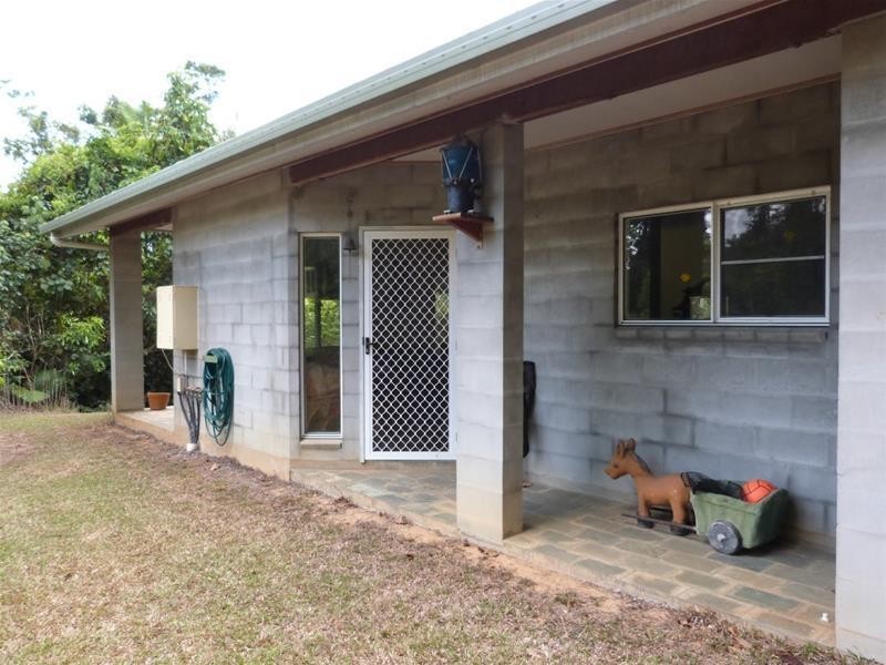 75 Cutten Street, Bingil Bay QLD 4852