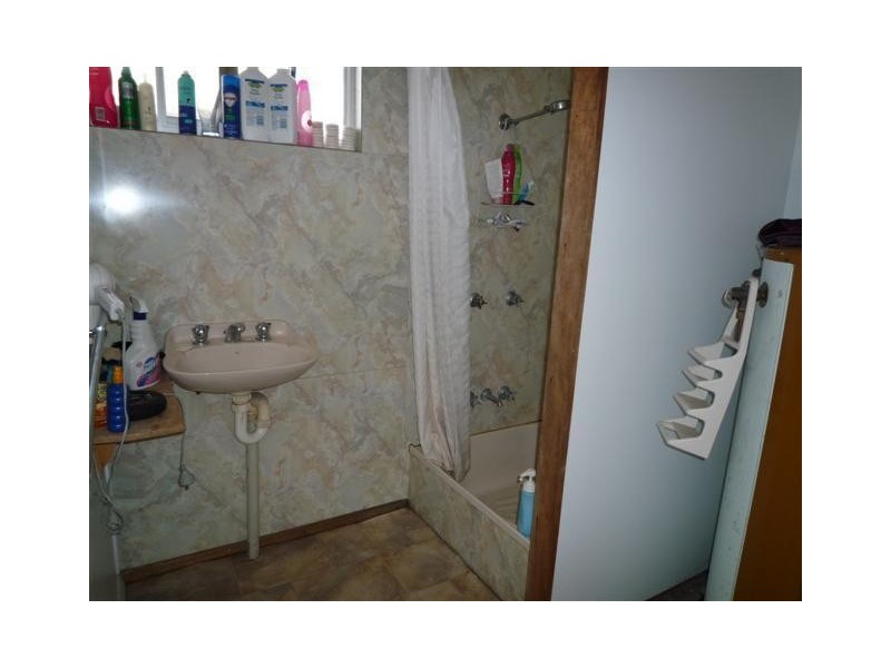 16 McNamara Street, Wongaling Beach QLD 4852