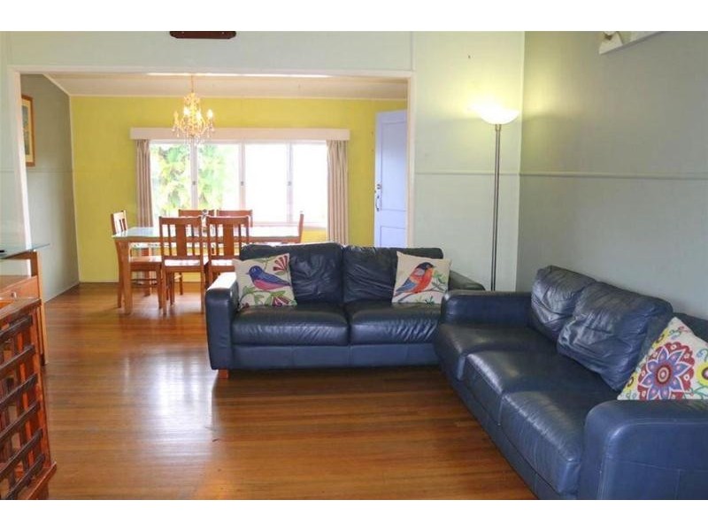 10 Hargreave Street, Kurrimine Beach QLD 4871