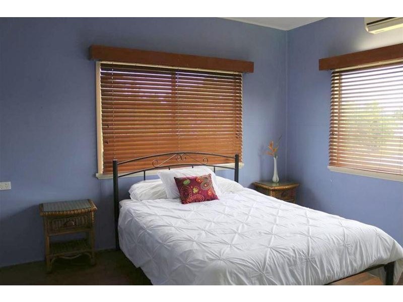 10 Hargreave Street, Kurrimine Beach QLD 4871