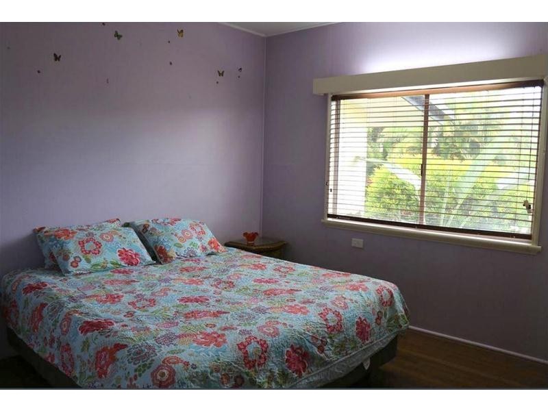 10 Hargreave Street, Kurrimine Beach QLD 4871