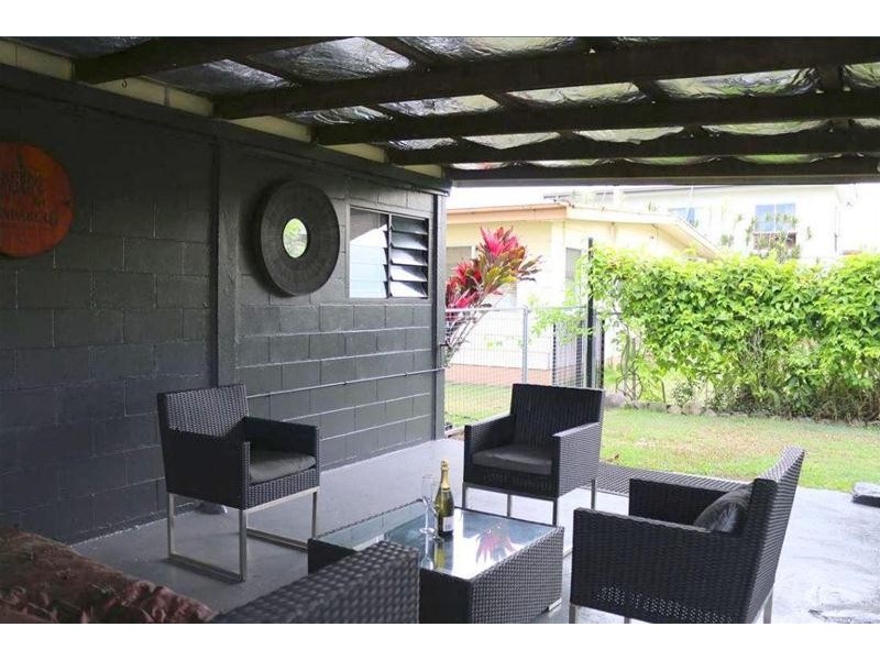 10 Hargreave Street, Kurrimine Beach QLD 4871