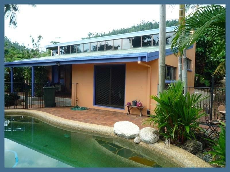 8 Webb Court, Bingil Bay QLD 4852