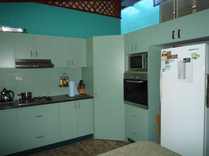 8 Webb Court, Bingil Bay QLD 4852