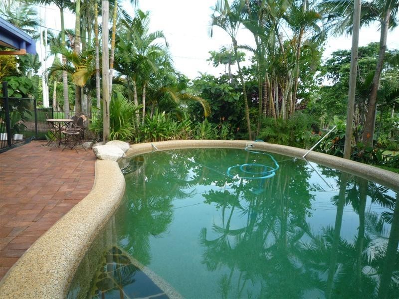 8 Webb Court, Bingil Bay QLD 4852