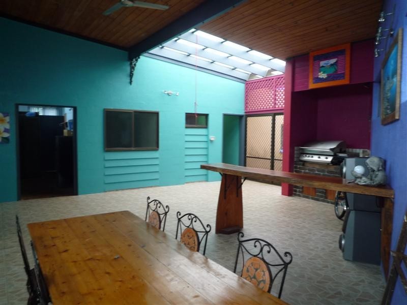 8 Webb Court, Bingil Bay QLD 4852