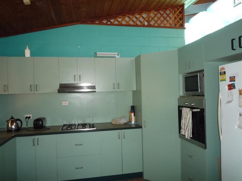 8 Webb Court, Bingil Bay QLD 4852