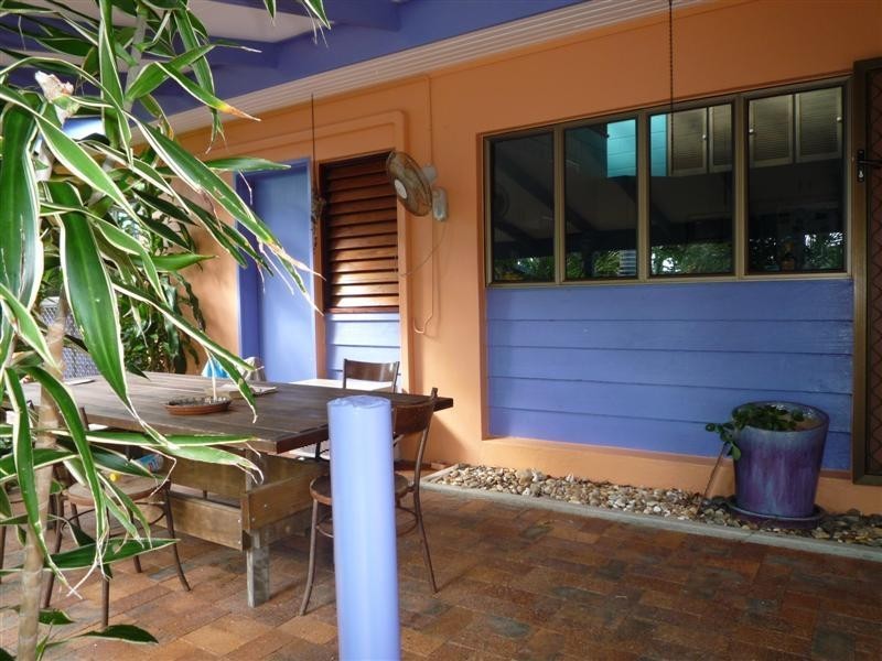 8 Webb Court, Bingil Bay QLD 4852