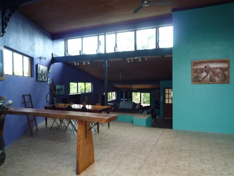 8 Webb Court, Bingil Bay QLD 4852