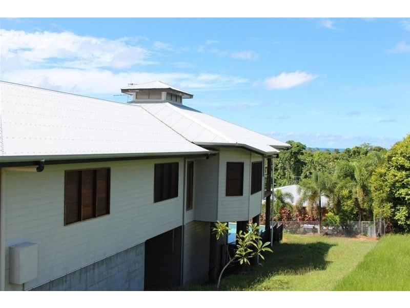 39 Dunkalli Crescent, Wongaling Beach QLD 4852