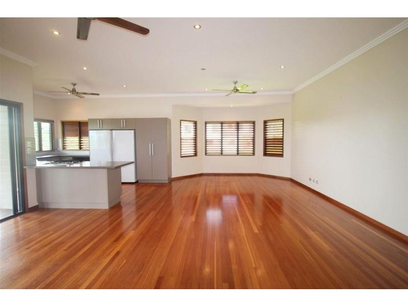 39 Dunkalli Crescent, Wongaling Beach QLD 4852