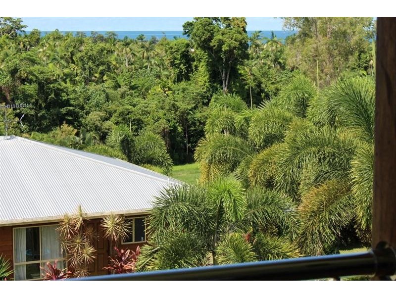 39 Dunkalli Crescent, Wongaling Beach QLD 4852