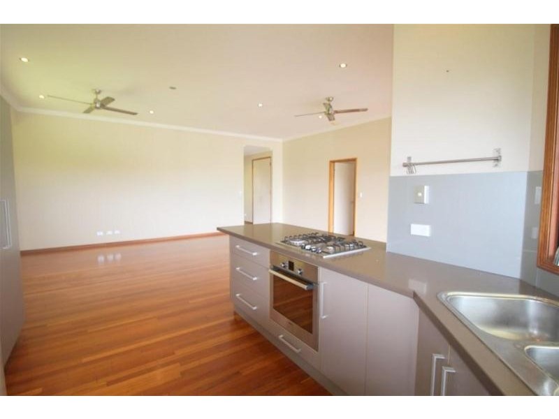39 Dunkalli Crescent, Wongaling Beach QLD 4852