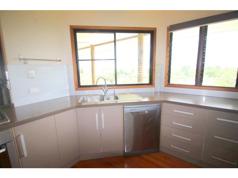 39 Dunkalli Crescent, Wongaling Beach QLD 4852