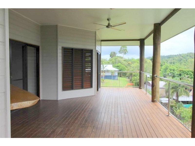 39 Dunkalli Crescent, Wongaling Beach QLD 4852