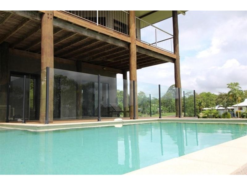 39 Dunkalli Crescent, Wongaling Beach QLD 4852