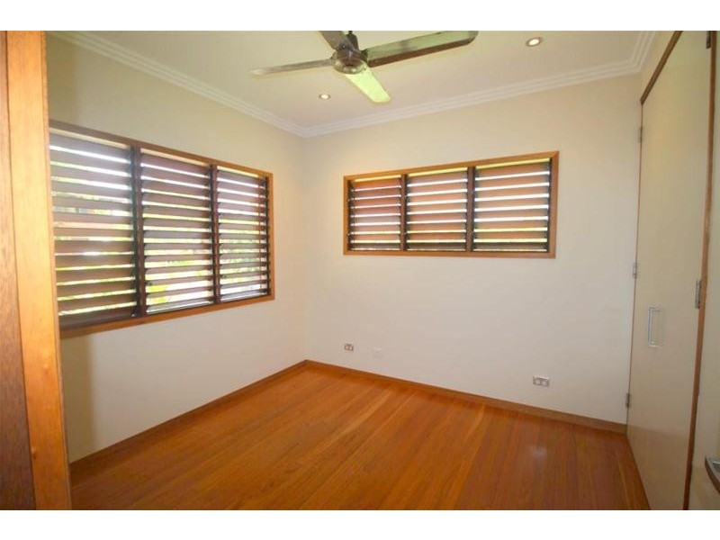 39 Dunkalli Crescent, Wongaling Beach QLD 4852