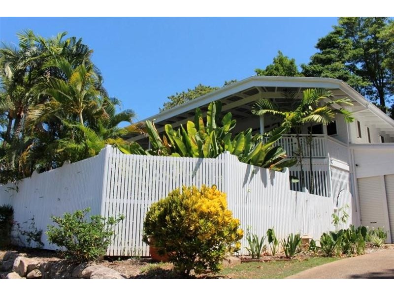 17 Campbell Terrace, South Mission Beach QLD 4852