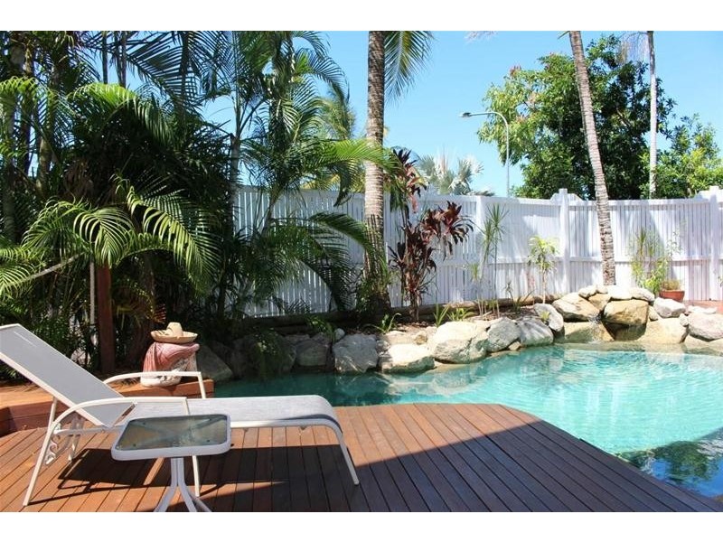 17 Campbell Terrace, South Mission Beach QLD 4852
