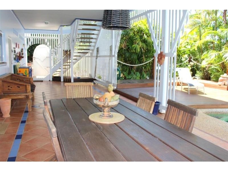 17 Campbell Terrace, South Mission Beach QLD 4852