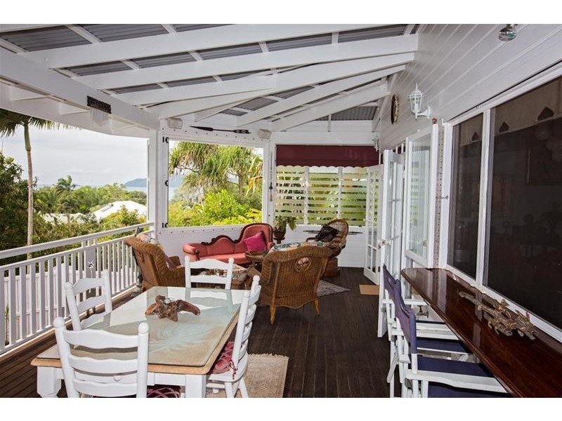 17 Campbell Terrace, South Mission Beach QLD 4852