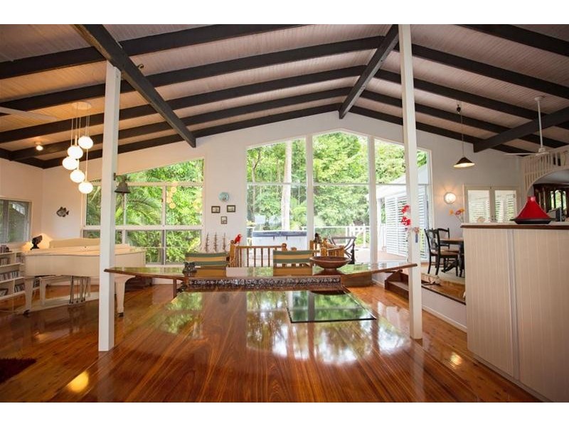 17 Campbell Terrace, South Mission Beach QLD 4852