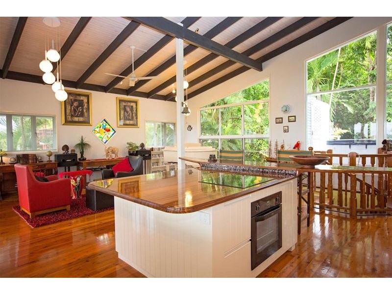 17 Campbell Terrace, South Mission Beach QLD 4852