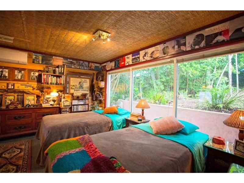 17 Campbell Terrace, South Mission Beach QLD 4852