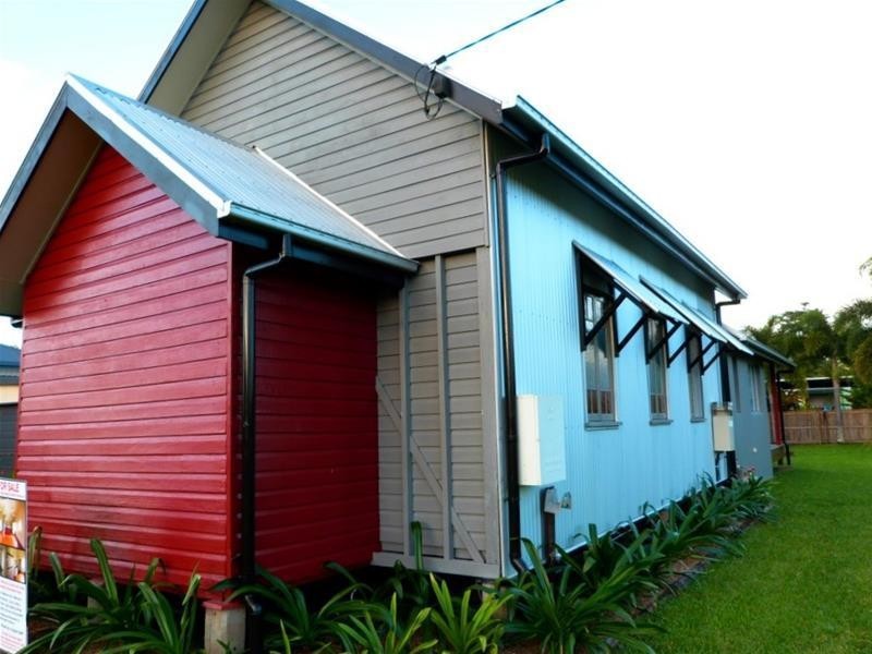 4 Chauvel Street, El Arish QLD 4855