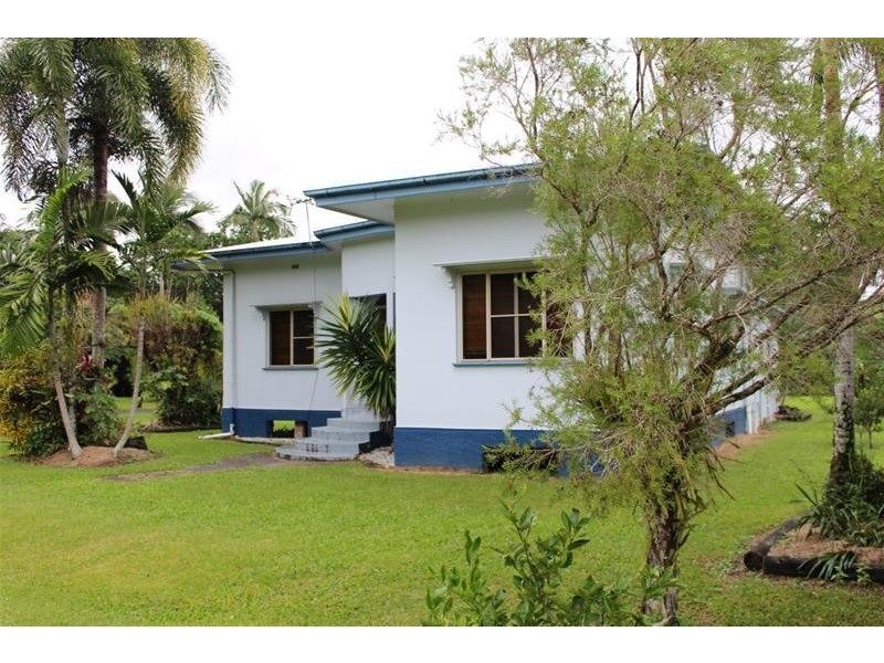 18 Albert Street, Silkwood QLD 4856