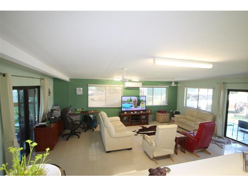 4 Ranleagh Street, Kurrimine Beach QLD 4871