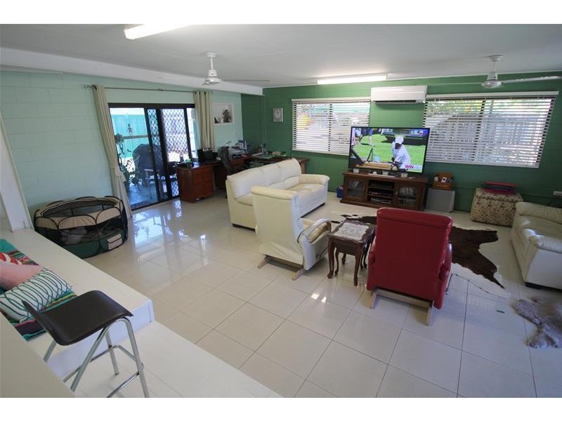 4 Ranleagh Street, Kurrimine Beach QLD 4871