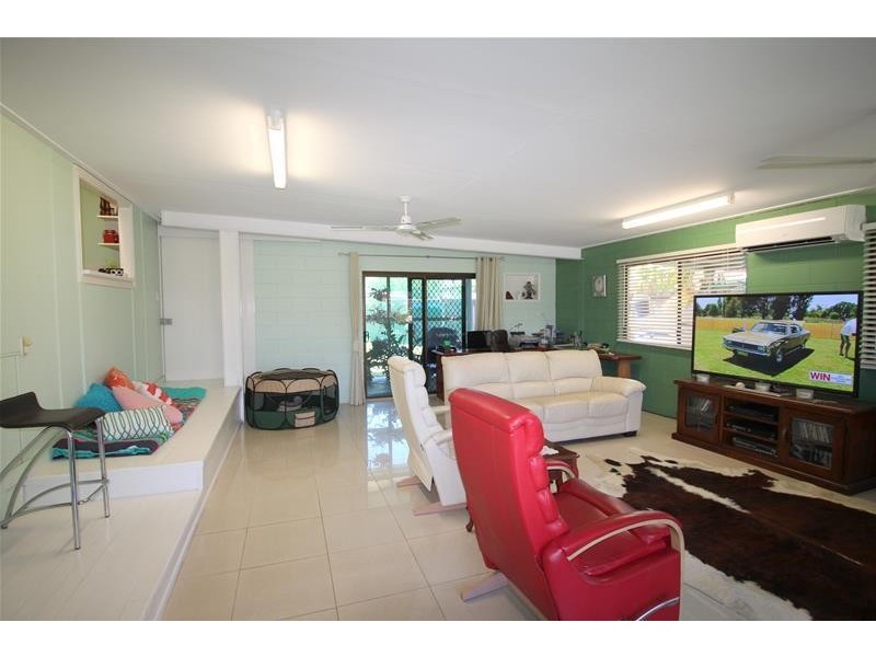 4 Ranleagh Street, Kurrimine Beach QLD 4871