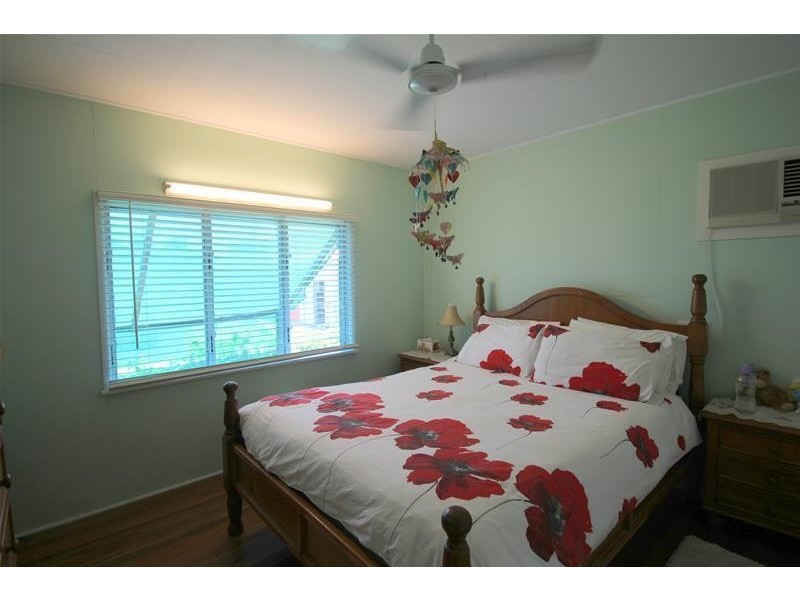 4 Ranleagh Street, Kurrimine Beach QLD 4871