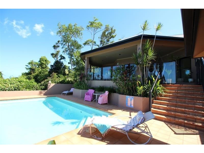 2 Explorers Drive, South Mission Beach QLD 4852