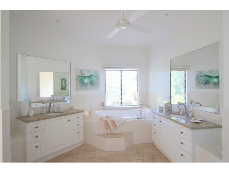 2 Explorers Drive, South Mission Beach QLD 4852