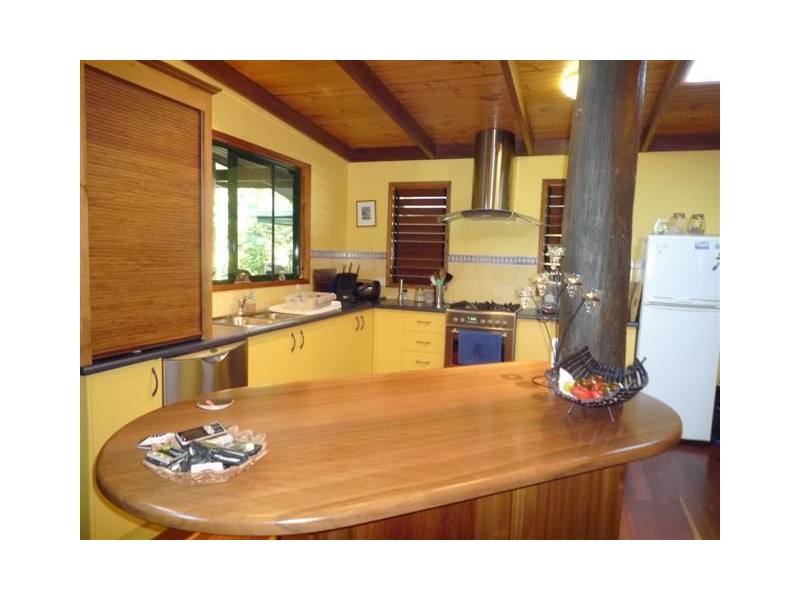 6 Mission Circle, Wongaling Beach QLD 4852