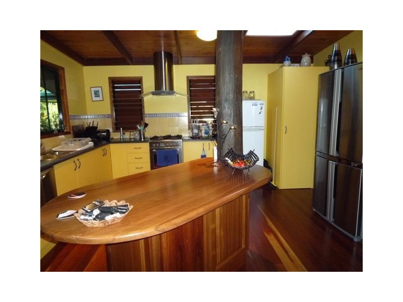 6 Mission Circle, Wongaling Beach QLD 4852