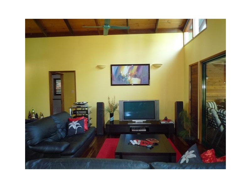 6 Mission Circle, Wongaling Beach QLD 4852