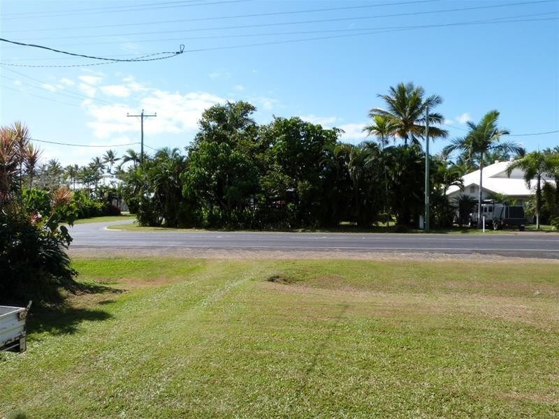 22 Porter Promenade, Mission Beach QLD 4852