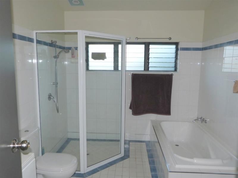 4 Lindquist Close, Mission Beach QLD 4852