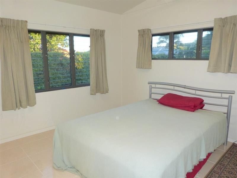 4 Lindquist Close, Mission Beach QLD 4852